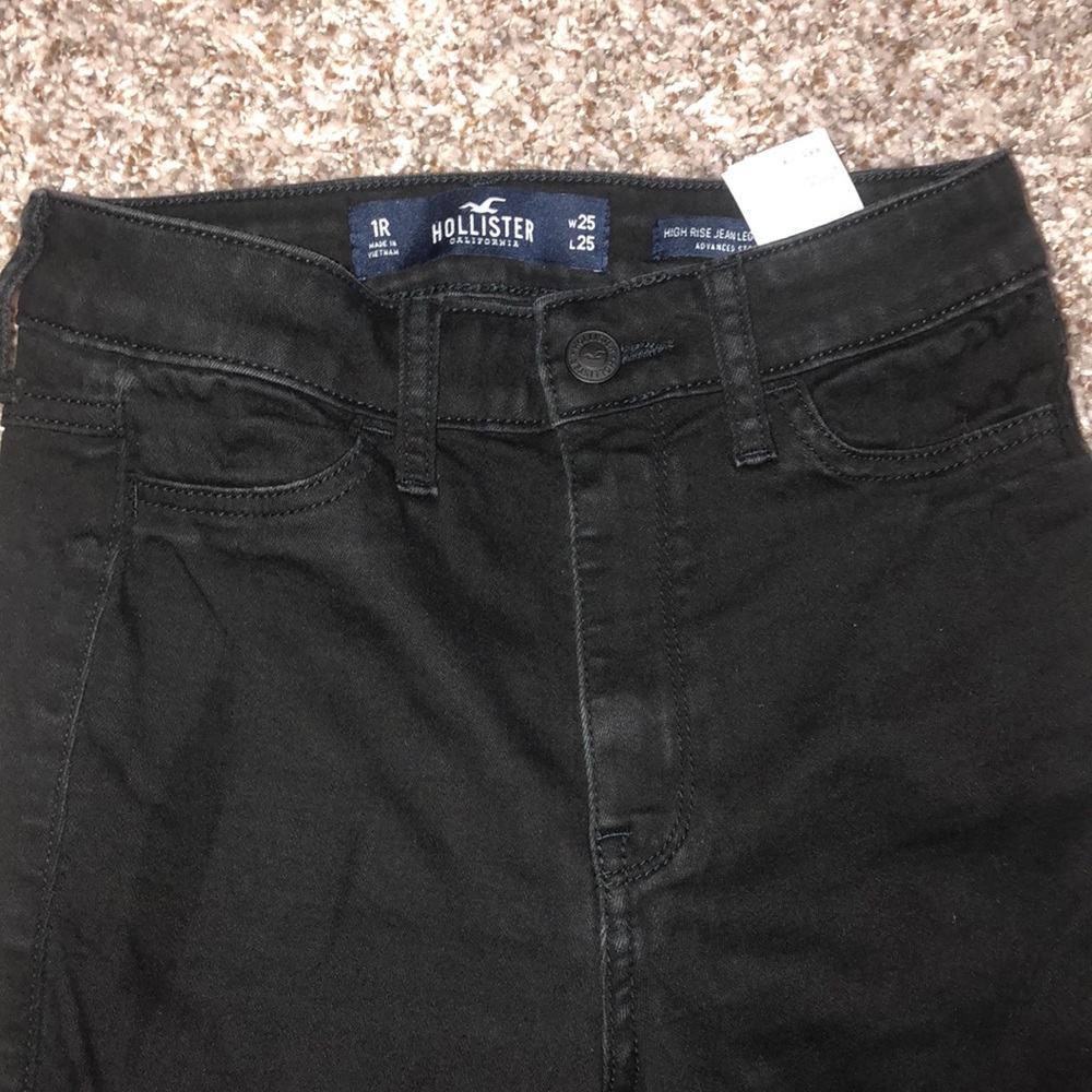 black hollister ripped jeans